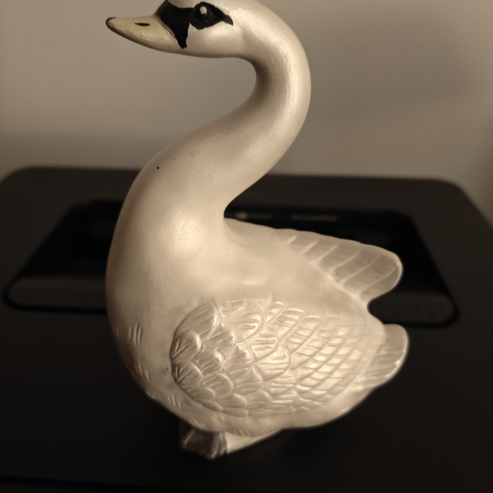 Neutral White Swan Figurine Home Accent - Picture 2 of 6